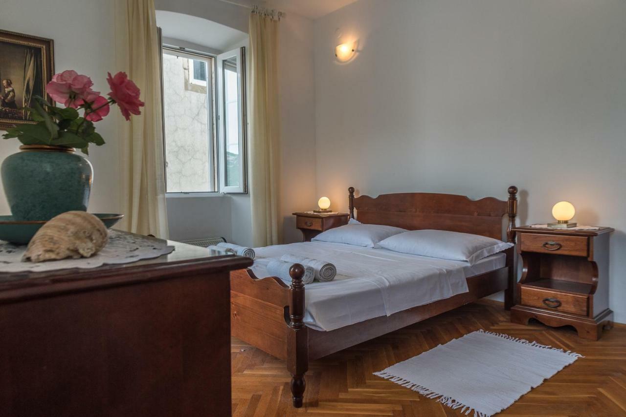 Apartment Matijas Trstenik  Buitenkant foto
