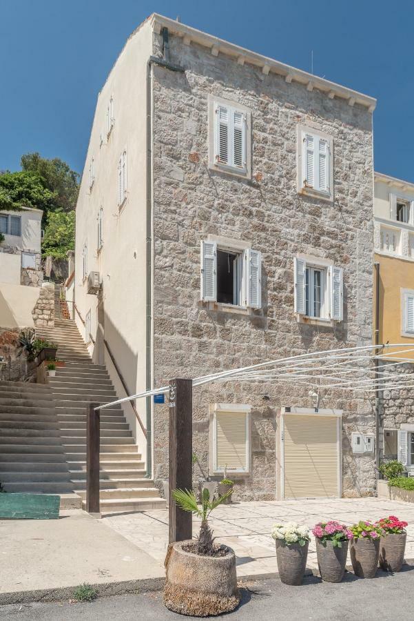 Apartment Matijas Trstenik  Buitenkant foto